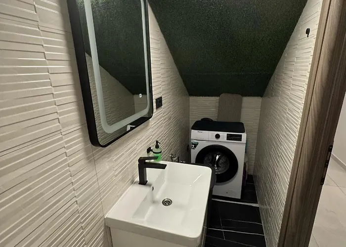 Вилла Providenca Policnik