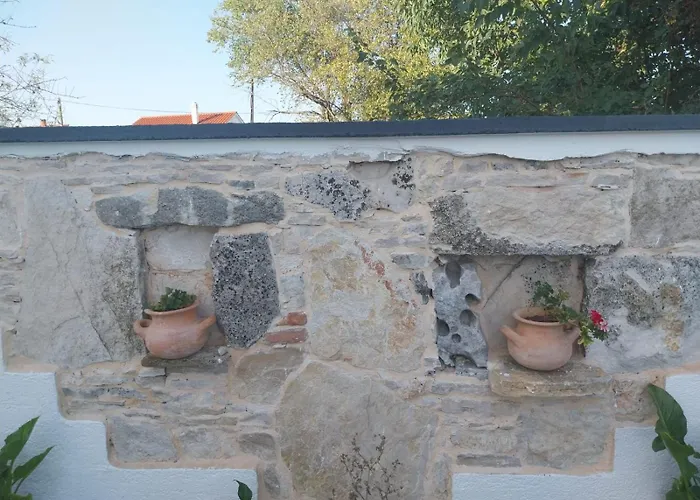 Вилла Providenca Policnik