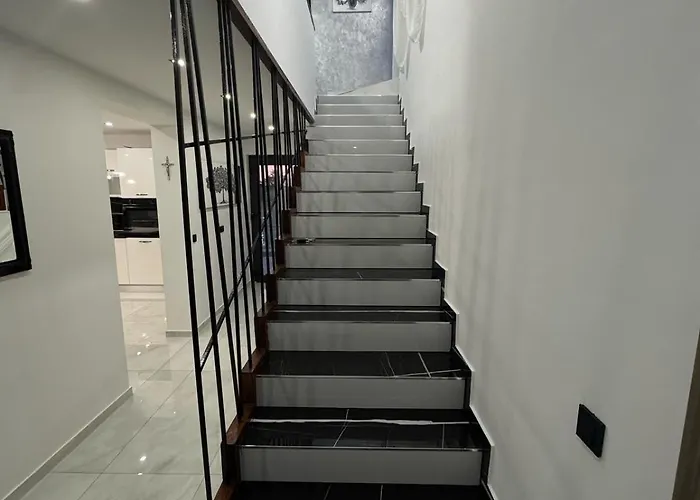 Providenca Вилла Policnik