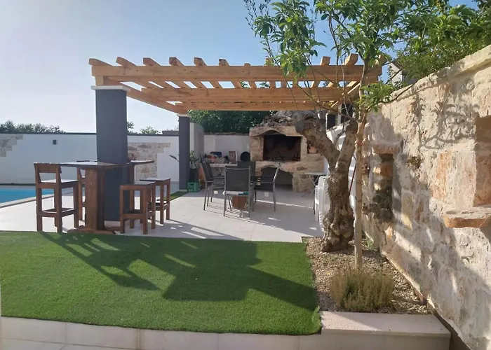 Providenca * Policnik